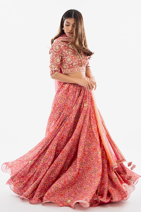 Hareem (b)